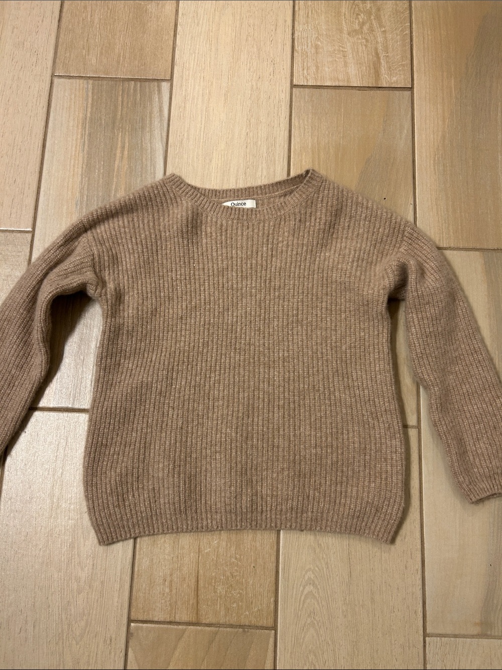 Girls Quince 100% cashmere sweater size 10
